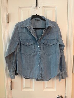 Banana Republic Light Blue Denim Shirt with Tag